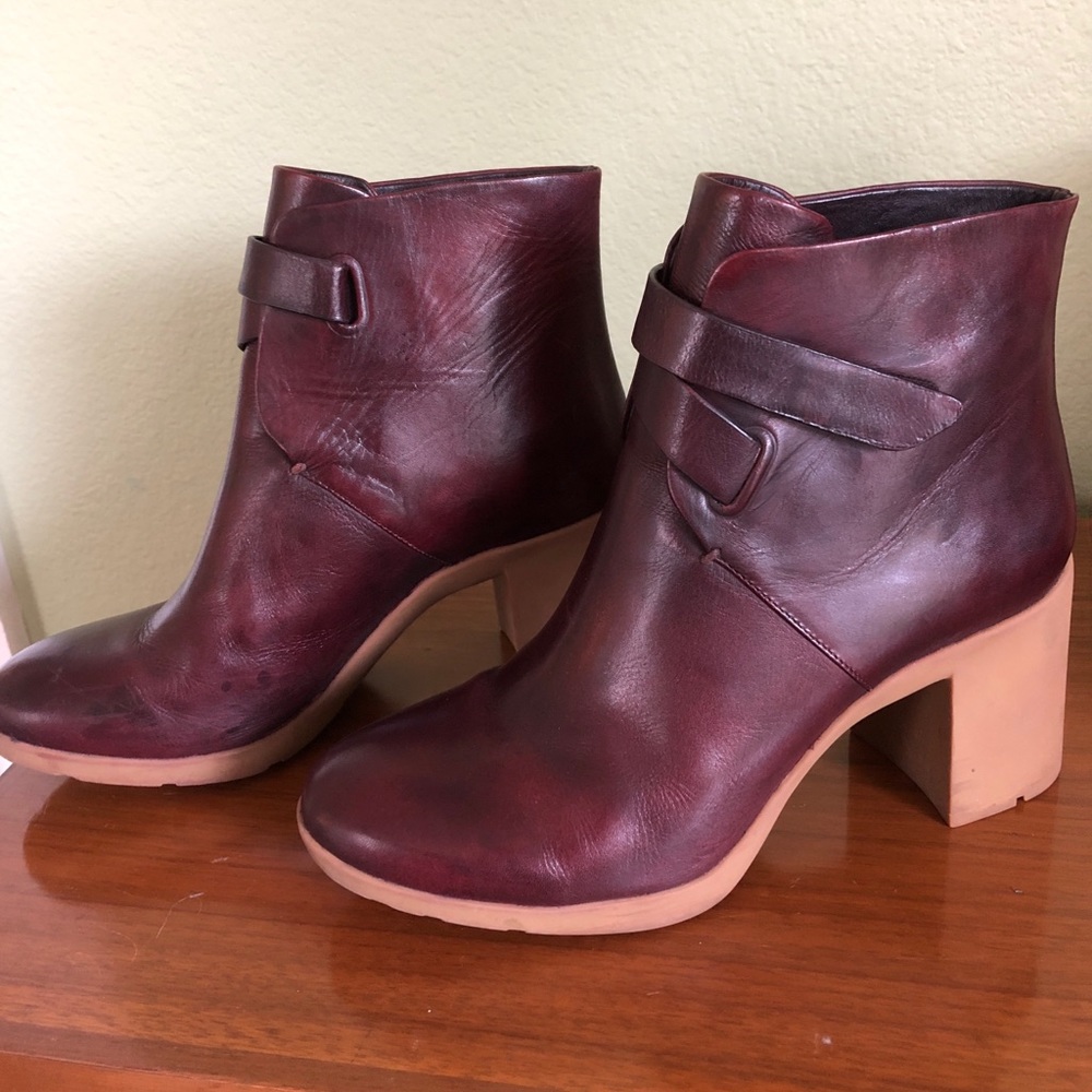 A7EIJÈ Red Heeled Boots